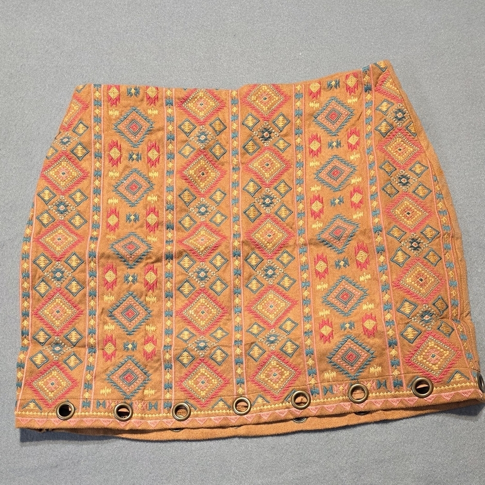 Savanna Jane NWT Rustic Embroidered Mini Skirt with Eyelet Trim S/M/L - Picture 3 of 11